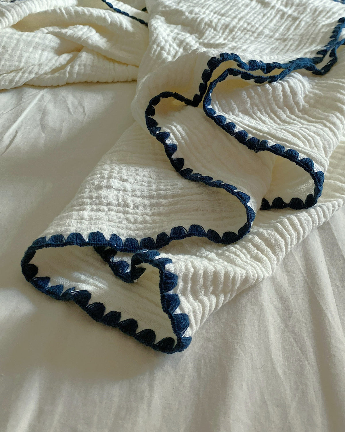 Crochet-Border Coverlet - Muslin - Cotton