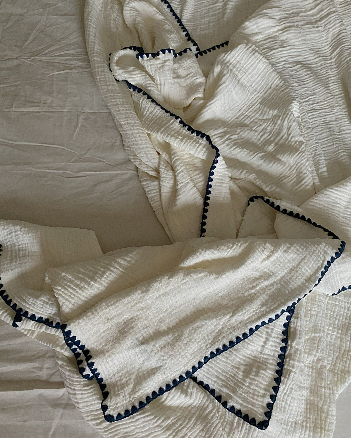 Crochet-Border Coverlet - Muslin - Cotton