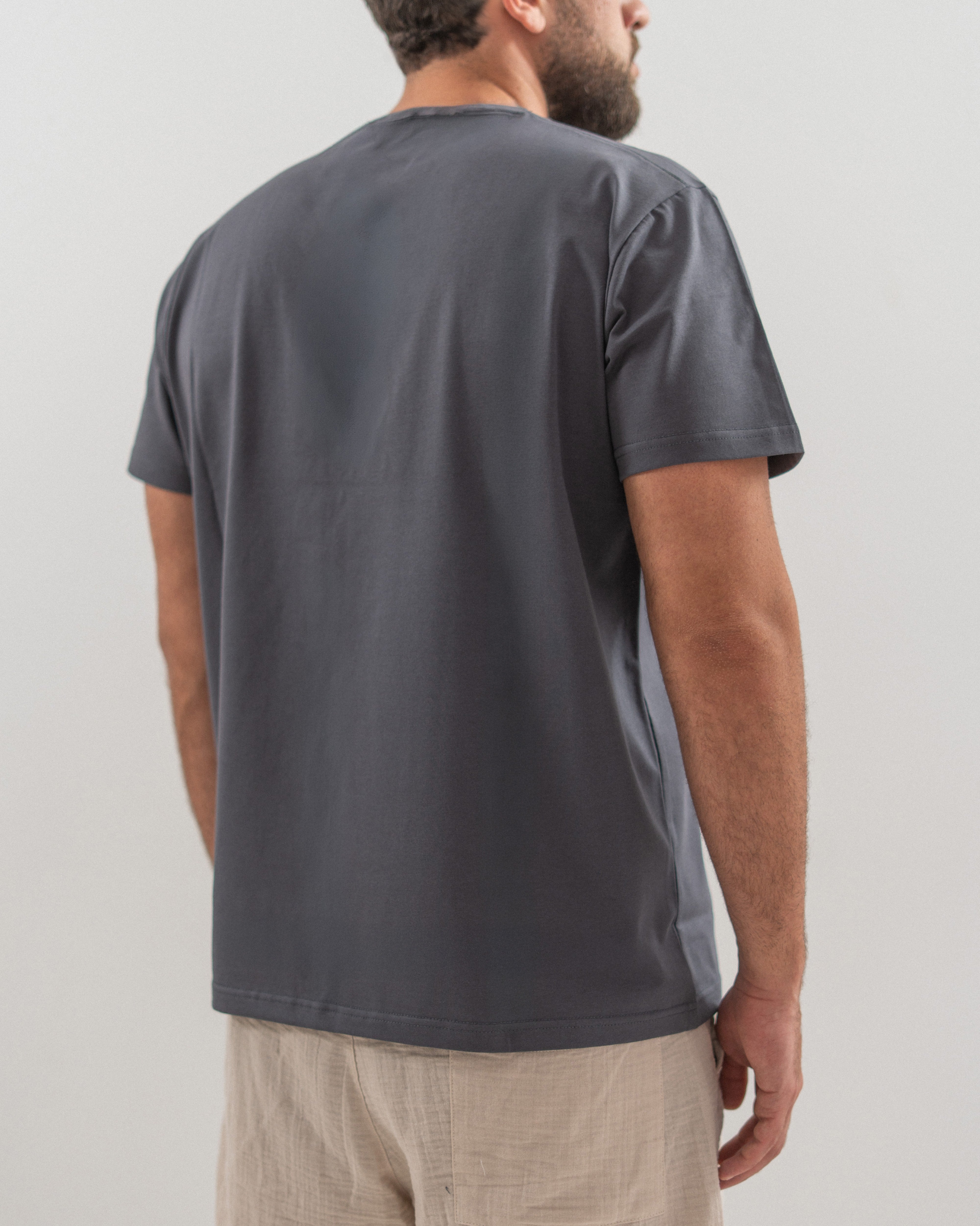 Slim T-shirt - V Neck