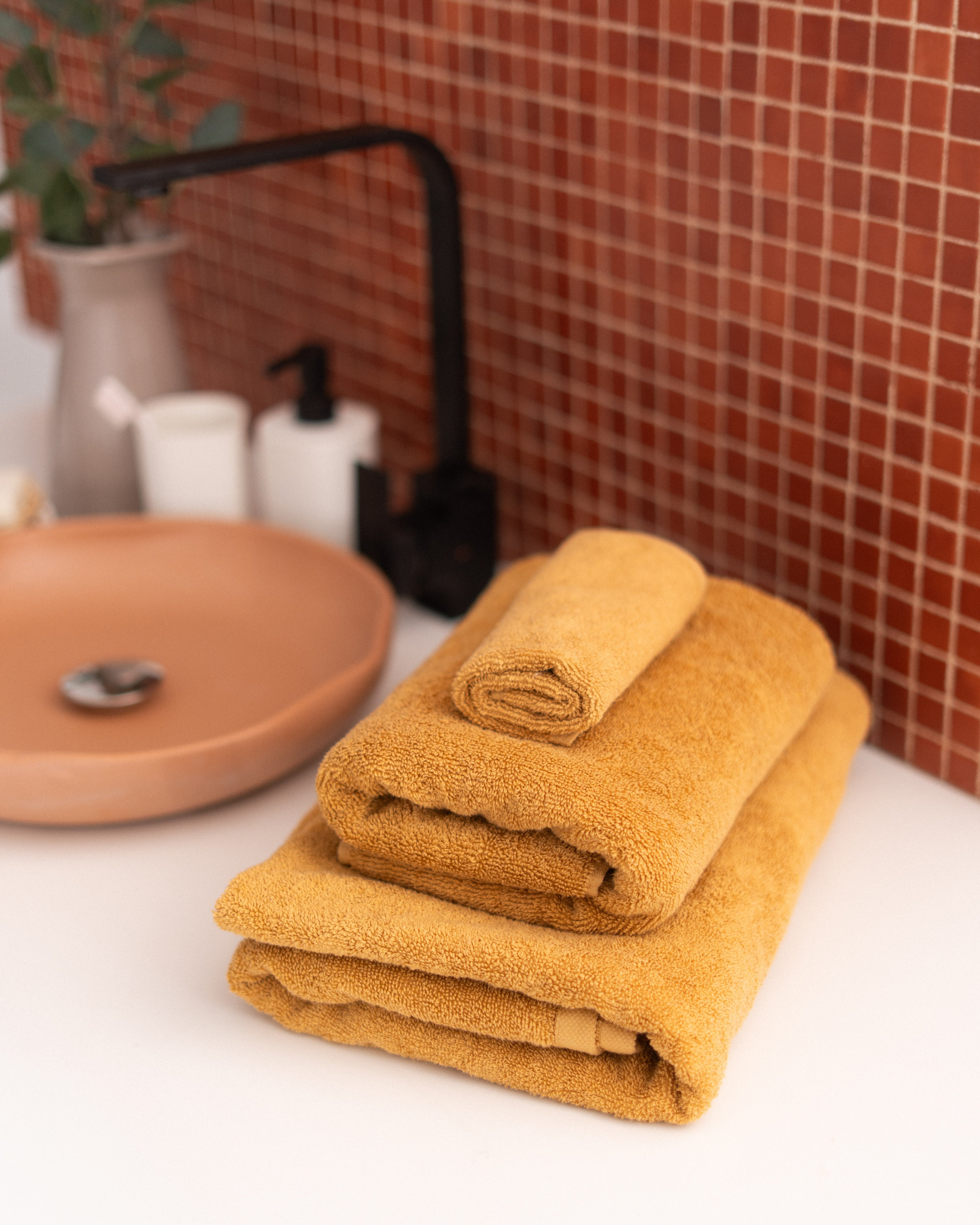 Face Towel 600 GSM - Single Dobby Border - Greek Cotton