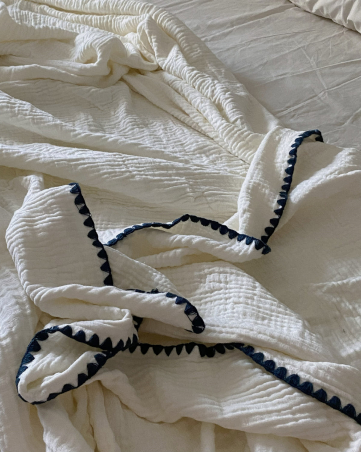 Crochet-Border Coverlet - Muslin - Cotton