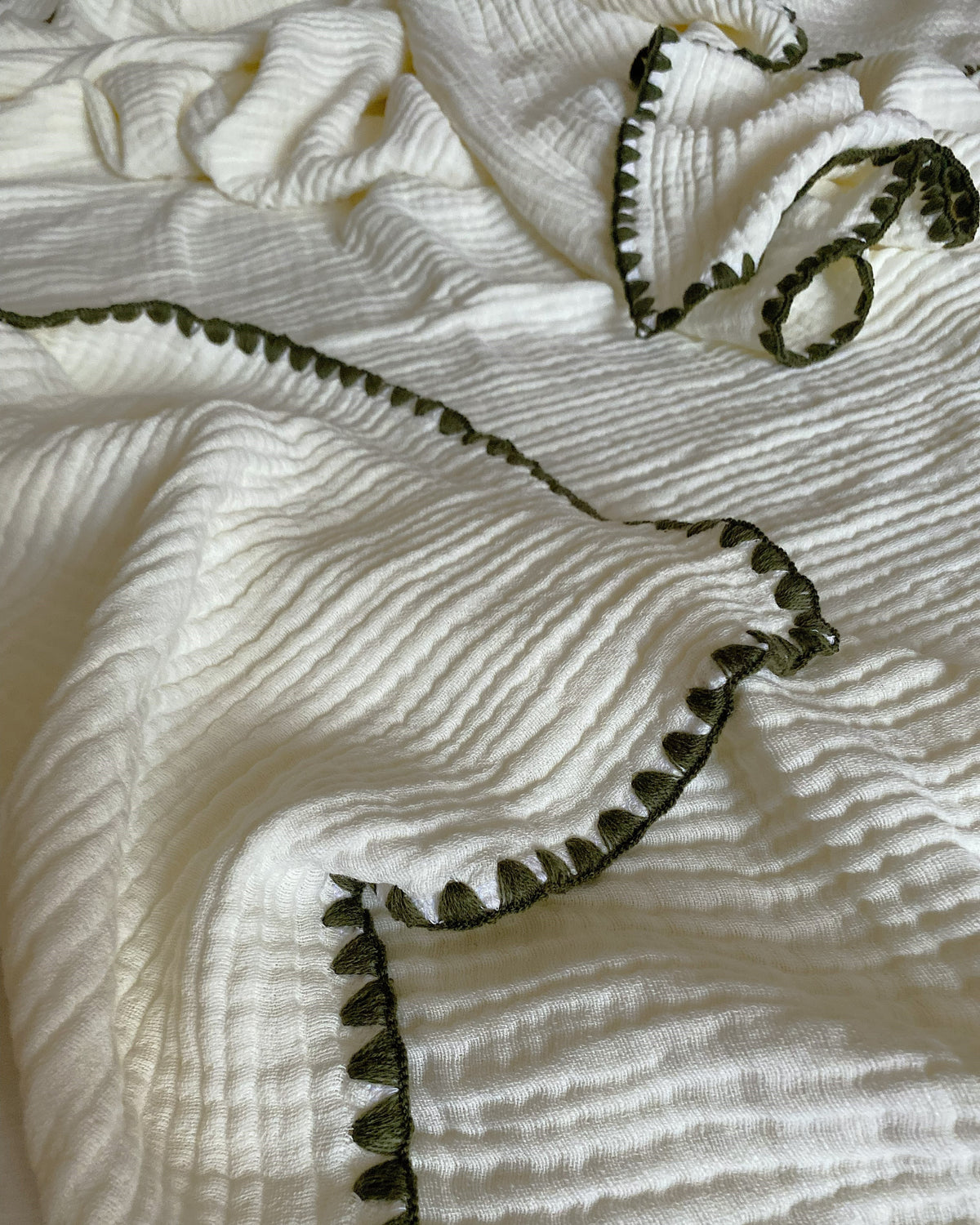 Crochet-Border Coverlet - Muslin - Cotton