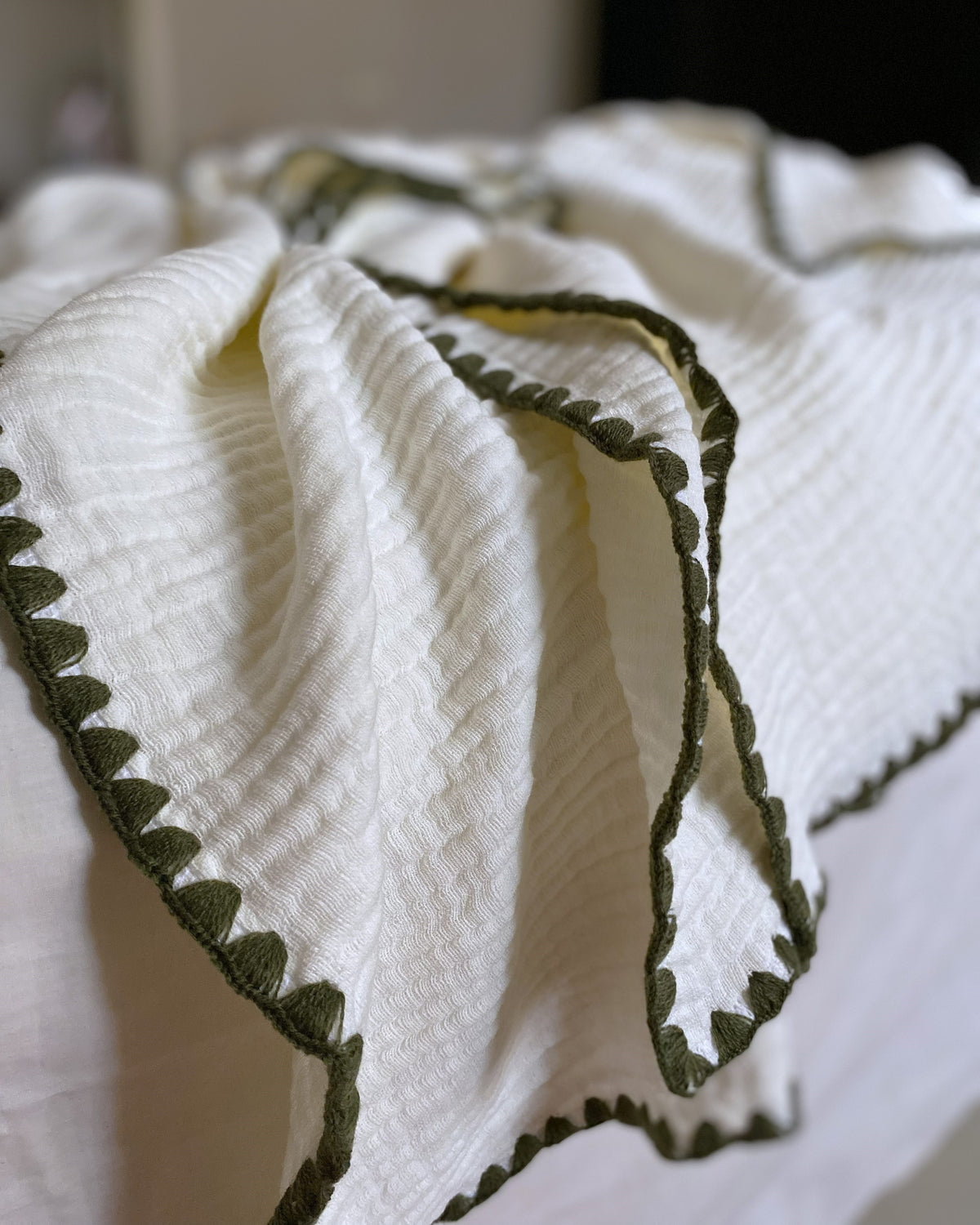 Crochet-Border Coverlet - Muslin - Cotton