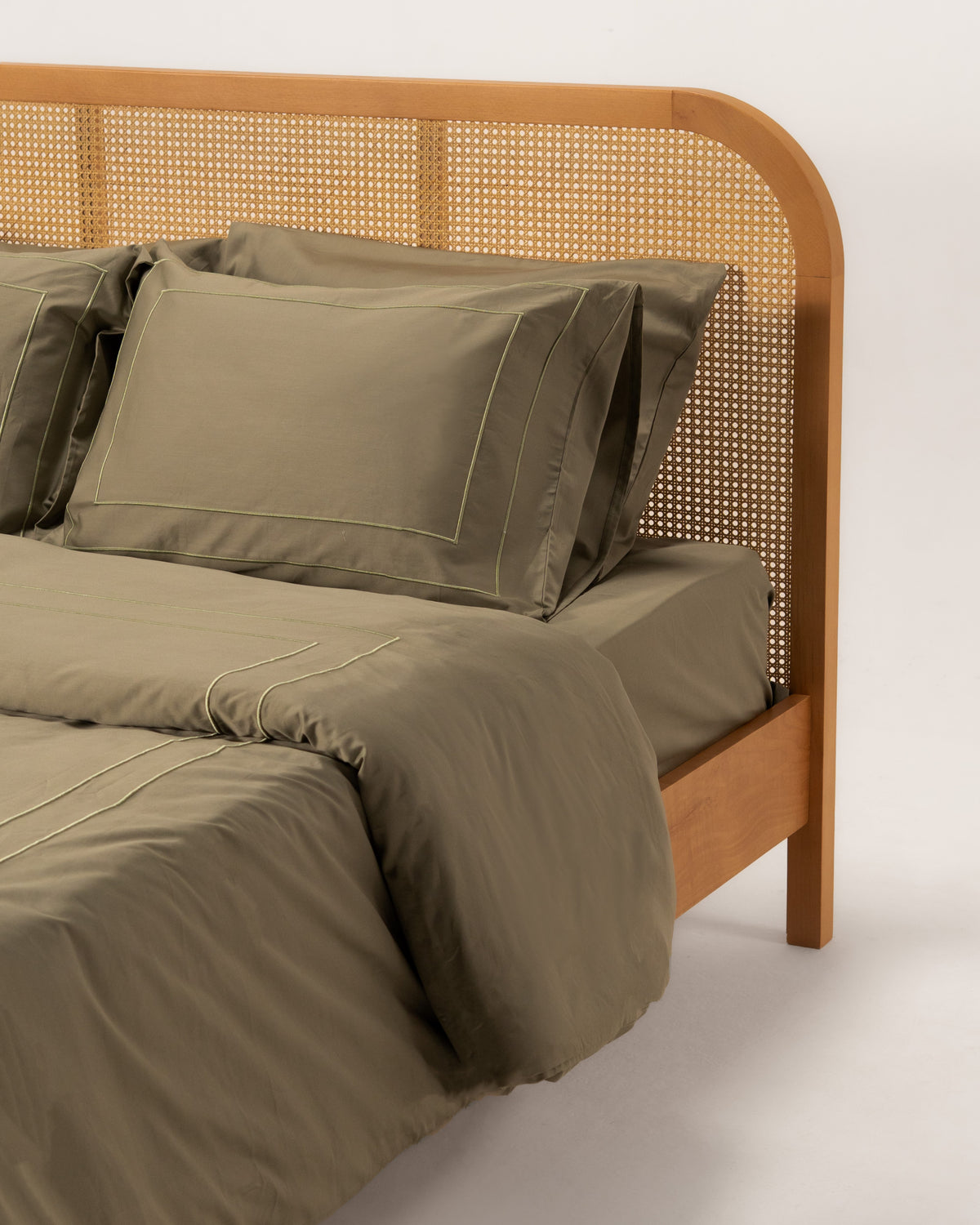 Duvet Cover Set - Double Frame Embroidery - Egyptian Cotton - Sateen
