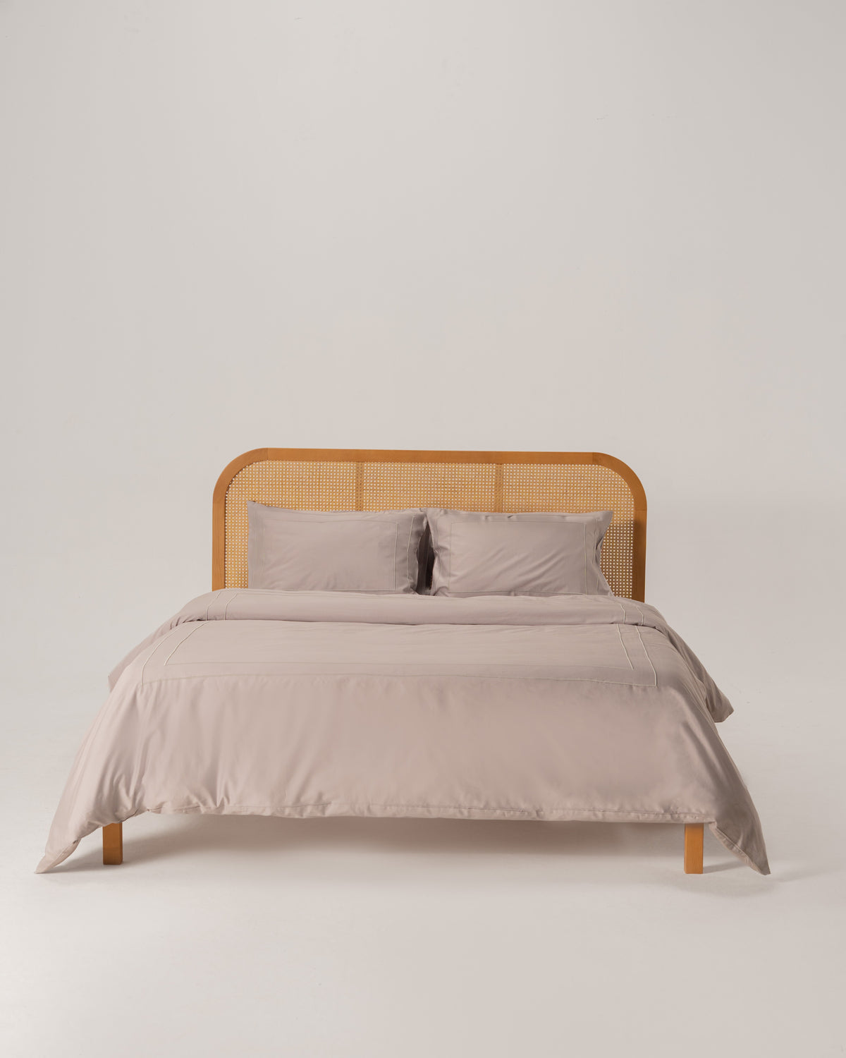 Duvet Cover Set - Double Frame Embroidery - Egyptian Cotton - Sateen