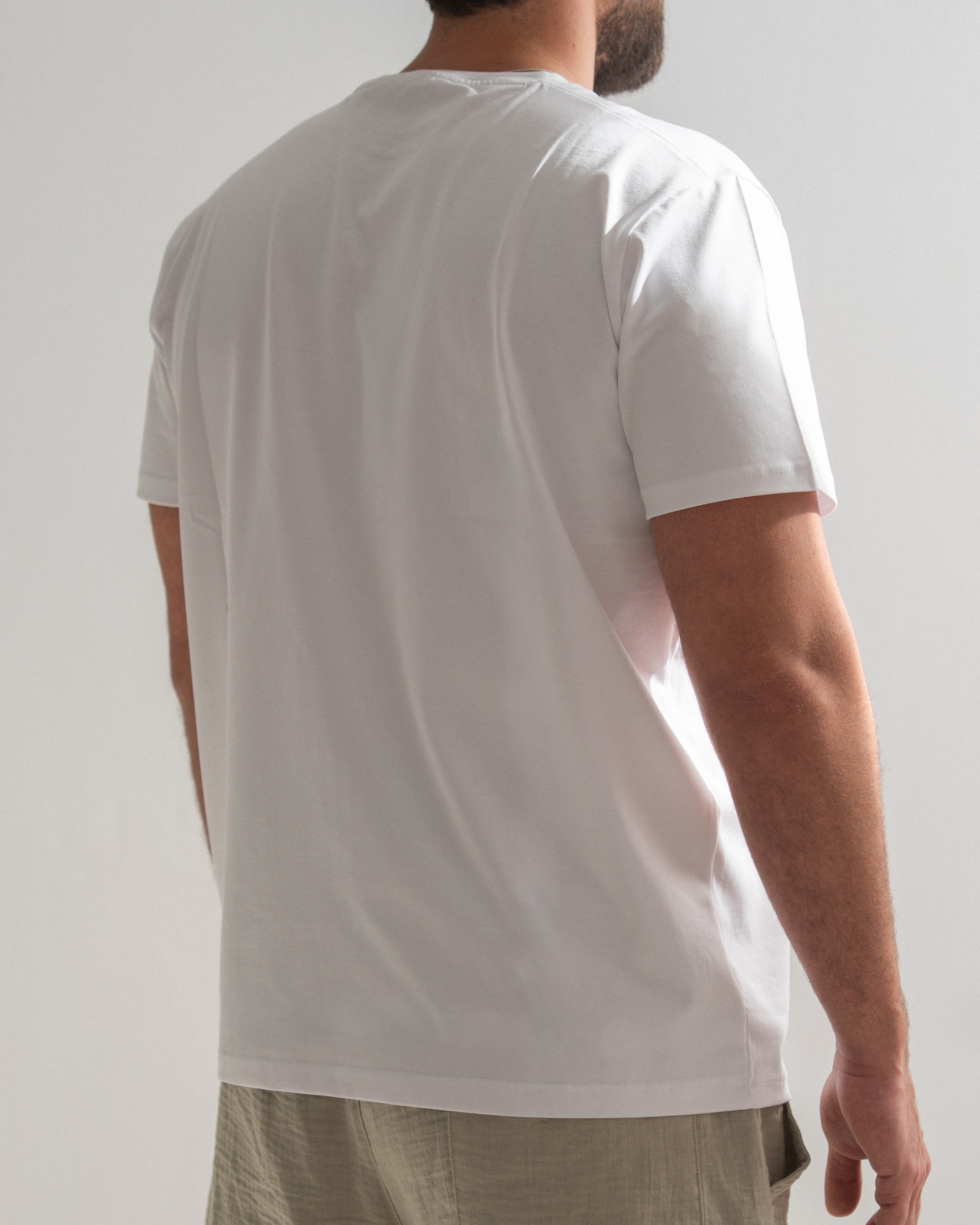 Slim T-shirt - V Neck