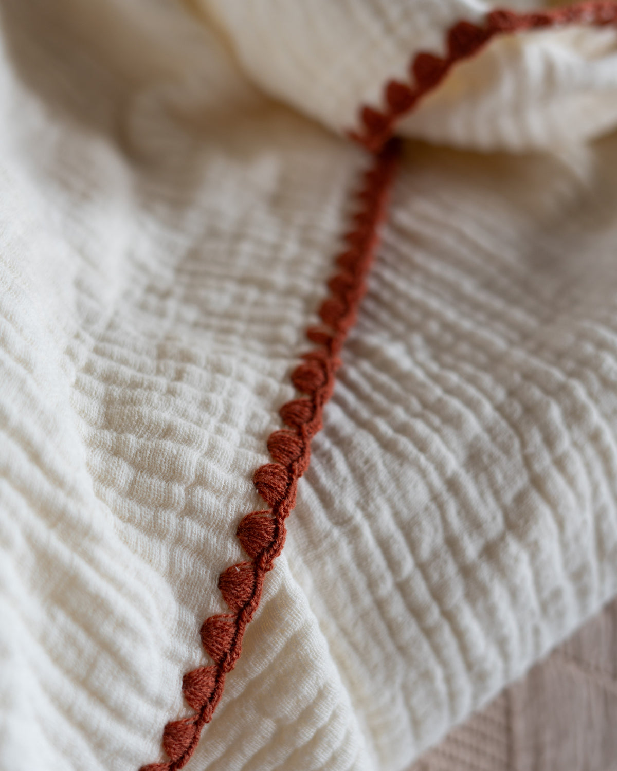 Crochet-Border Coverlet - Muslin - Cotton