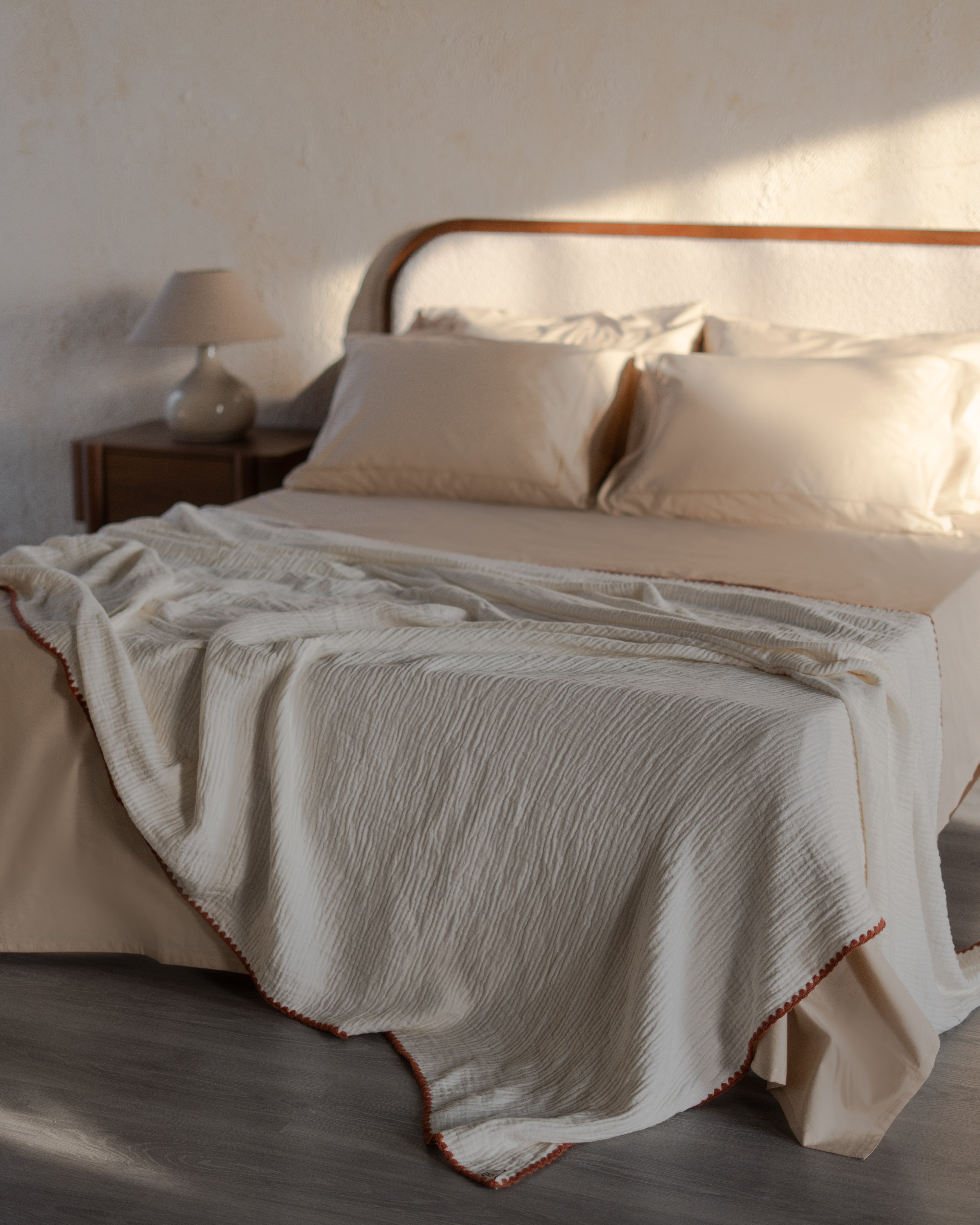 Bedsheet Set - Fitted - Single Frame Embroidery - Egyptian Cotton